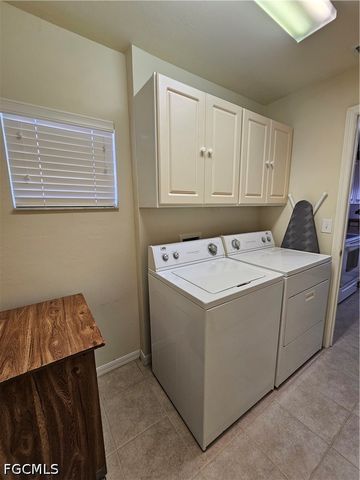 9249 Aegean CIR, Lehigh Acres, FL 33936