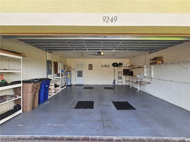 9249 Aegean CIR, Lehigh Acres, FL 33936