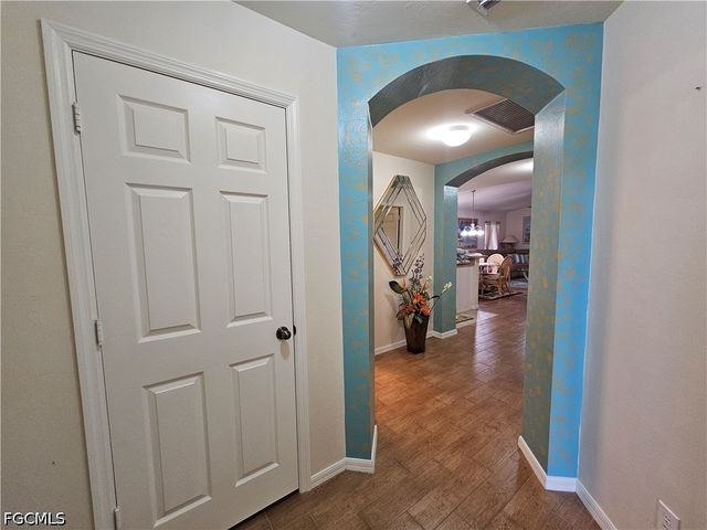 9249 Aegean CIR, Lehigh Acres, FL 33936