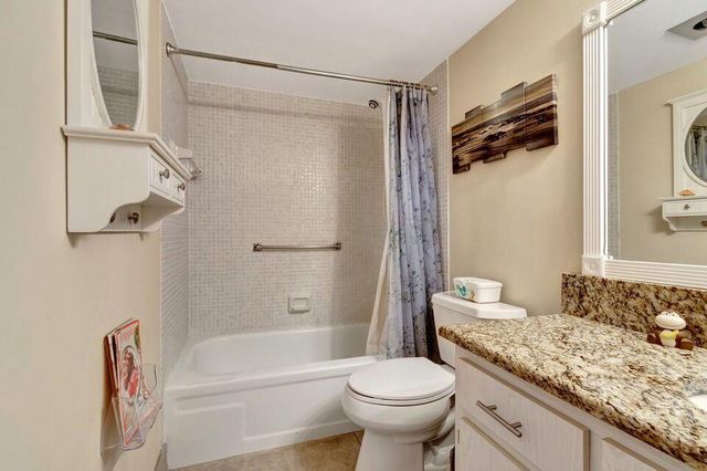 3054 Rexford C, Boca Raton, FL 33434