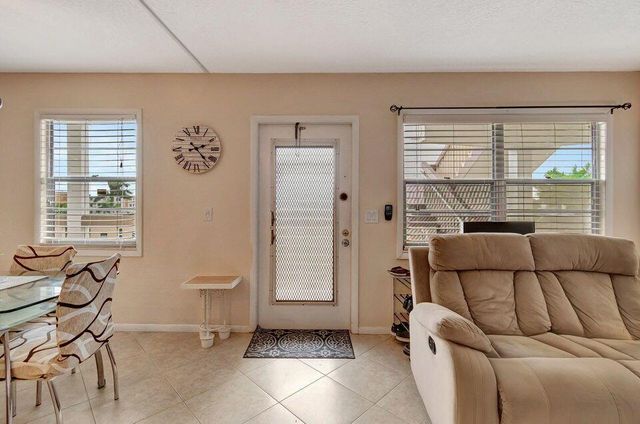 3054 Rexford C, Boca Raton, FL 33434