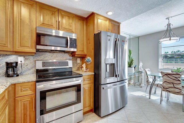 3054 Rexford C, Boca Raton, FL 33434