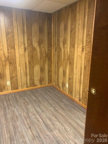 117 W Union Street, Morganton, NC 28655