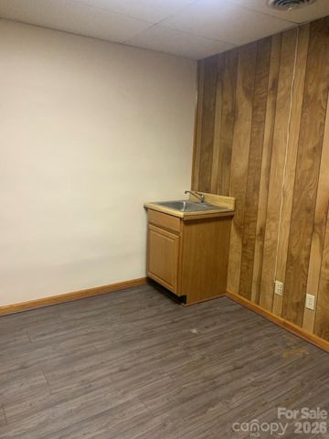 117 W Union Street, Morganton, NC 28655