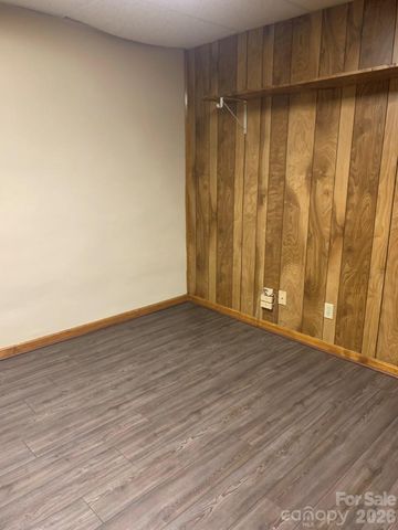 117 W Union Street, Morganton, NC 28655