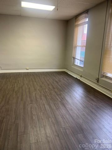 117 W Union Street, Morganton, NC 28655