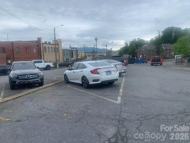 117 W Union Street, Morganton, NC 28655