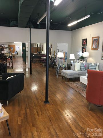 117 W Union Street, Morganton, NC 28655