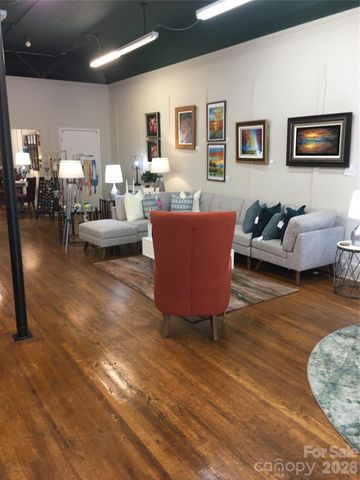 117 W Union Street, Morganton, NC 28655
