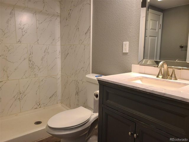 6420 W 74th Ave, Arvada, CO 80003