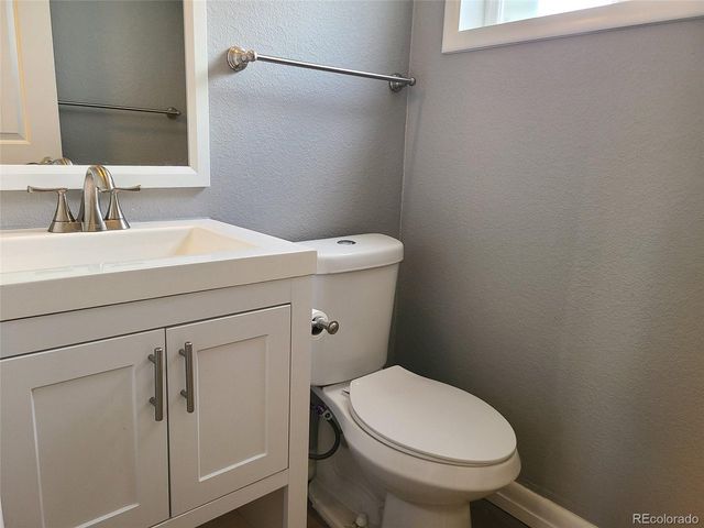 6420 W 74th Ave, Arvada, CO 80003