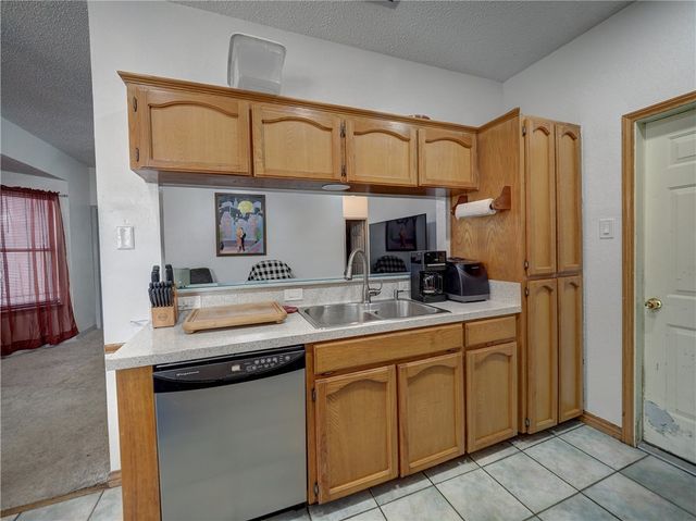 2857 TUMBLEWEED Dr, Corpus Christi, TX 78410