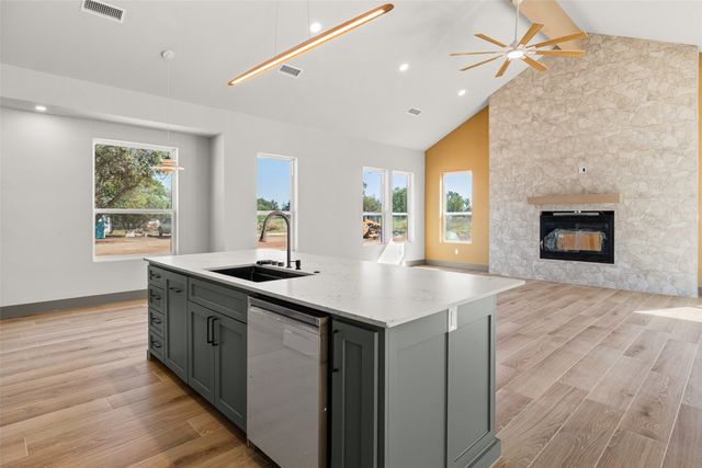 7316 N Sundance Drive, Joshua, TX 76058