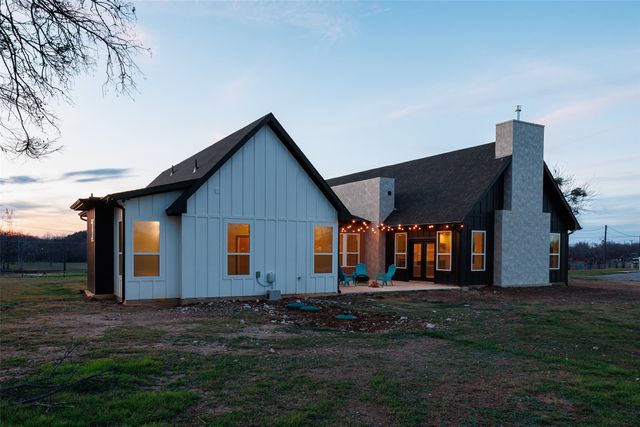 7316 N Sundance Drive, Joshua, TX 76058