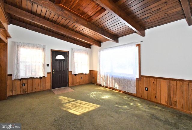 145 COLONIAL, Norristown, PA 19403