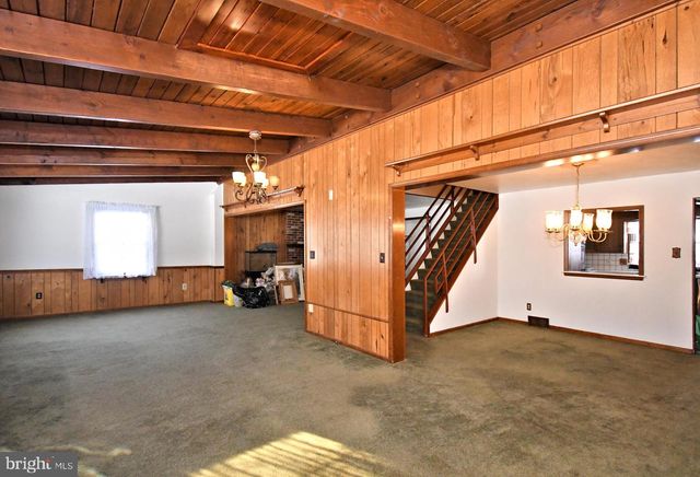 145 COLONIAL, Norristown, PA 19403