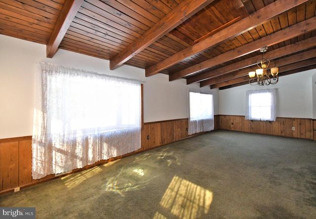 145 COLONIAL, Norristown, PA 19403