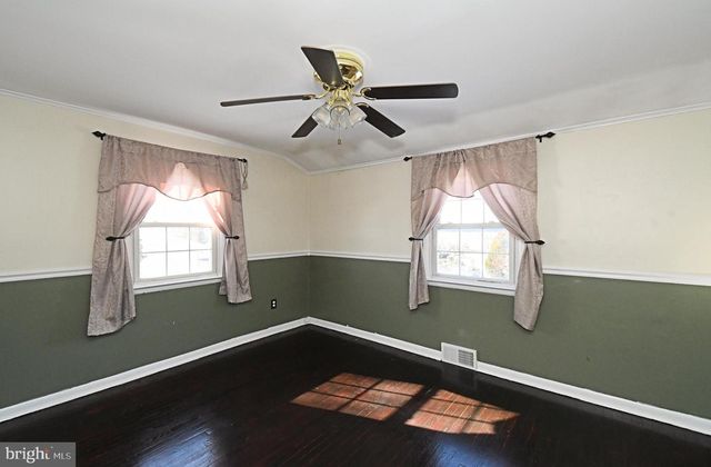 145 COLONIAL, Norristown, PA 19403