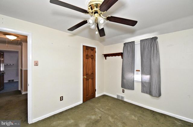 145 COLONIAL, Norristown, PA 19403