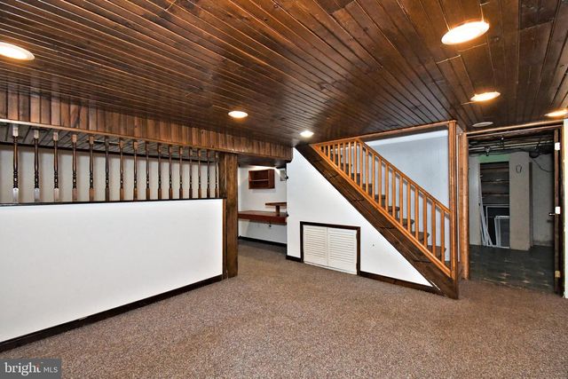 145 COLONIAL, Norristown, PA 19403