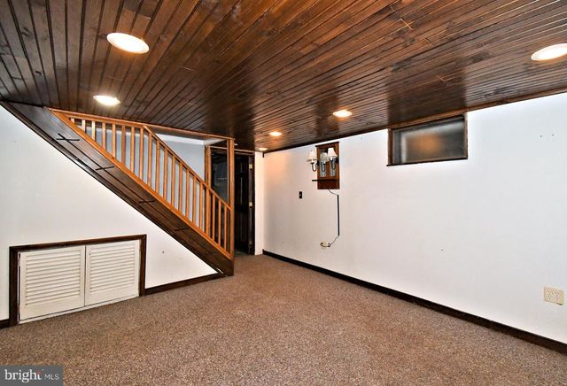 145 COLONIAL, Norristown, PA 19403