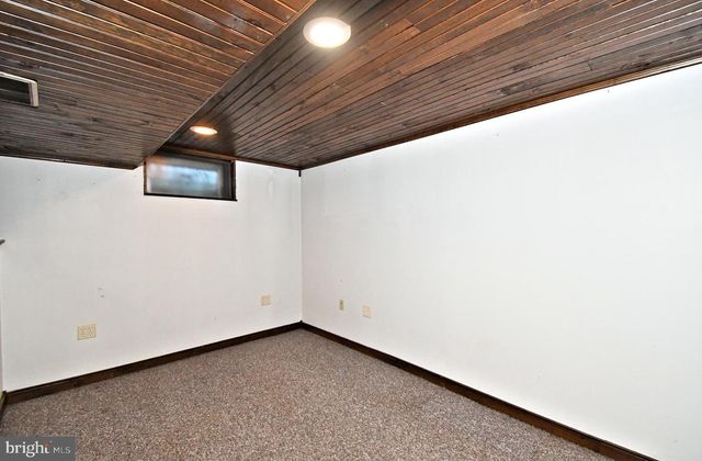 145 COLONIAL, Norristown, PA 19403