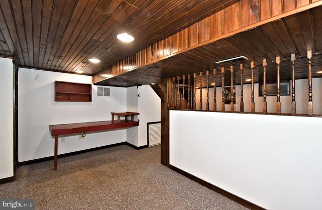 145 COLONIAL, Norristown, PA 19403