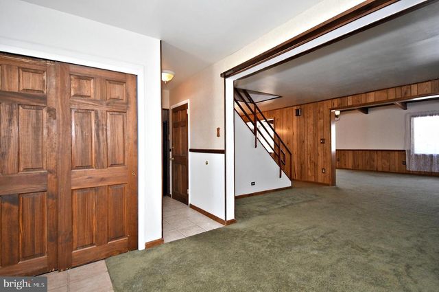 145 COLONIAL, Norristown, PA 19403