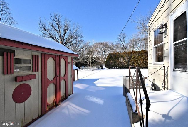 145 COLONIAL, Norristown, PA 19403