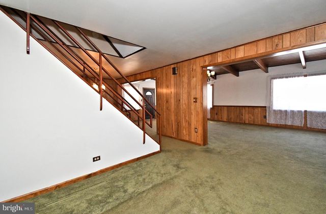 145 COLONIAL, Norristown, PA 19403