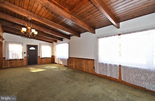 145 COLONIAL, Norristown, PA 19403