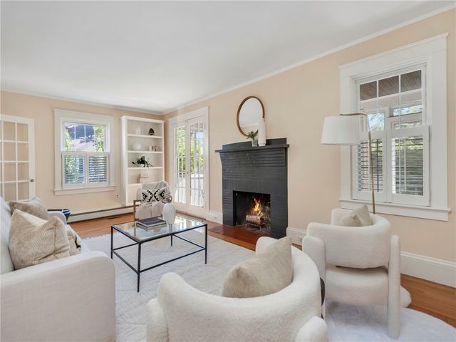 377 Cole Avenue, Providence, RI 02906