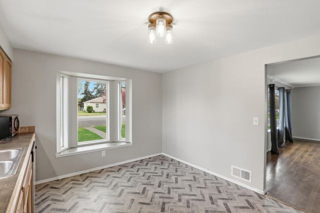 7907 E Indiana Ave, Spokane Valley, WA 99212