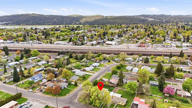 7907 E Indiana Ave, Spokane Valley, WA 99212