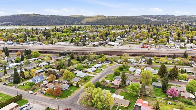 7907 E Indiana Ave, Spokane Valley, WA 99212