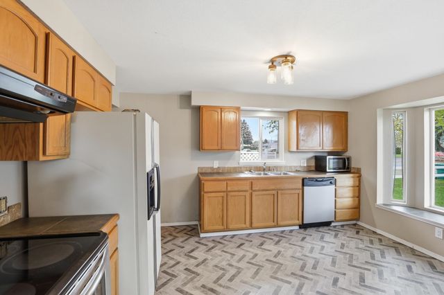 7907 E Indiana Ave, Spokane Valley, WA 99212