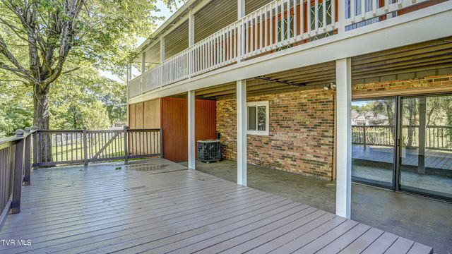 4 Haver Hill Court, Johnson City, TN 37604