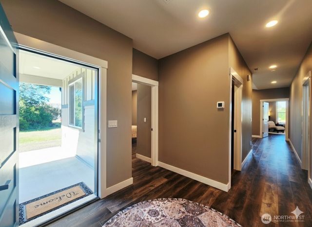 332 Cockle Street SW, Ocean Shores, WA 98569