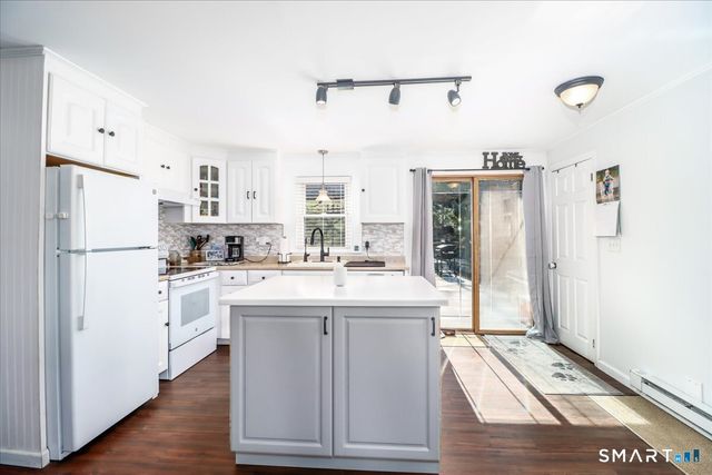 61 Pumpkin Hill Road, New Milford, CT 06776
