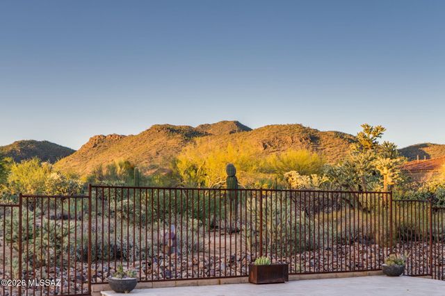 6096 W Sonoran Links Lane, Marana, AZ 85658