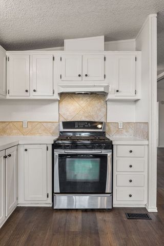 4120 E Marigold St, Gardendale, TX 79758