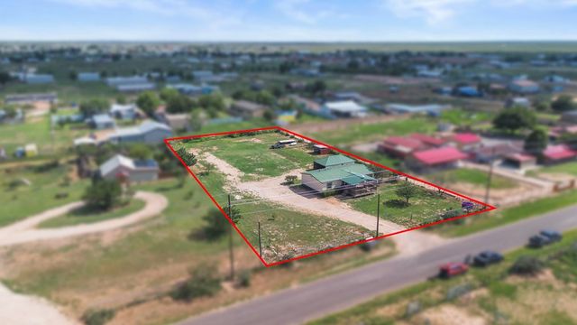 4120 E Marigold St, Gardendale, TX 79758