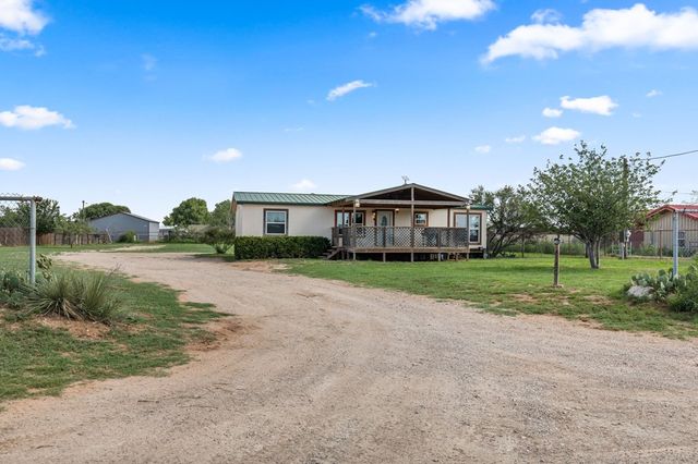 4120 E Marigold St, Gardendale, TX 79758