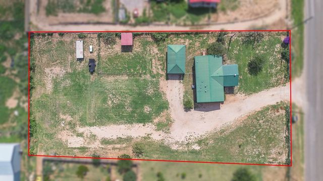 4120 E Marigold St, Gardendale, TX 79758