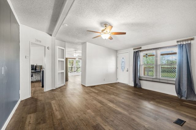 4120 E Marigold St, Gardendale, TX 79758