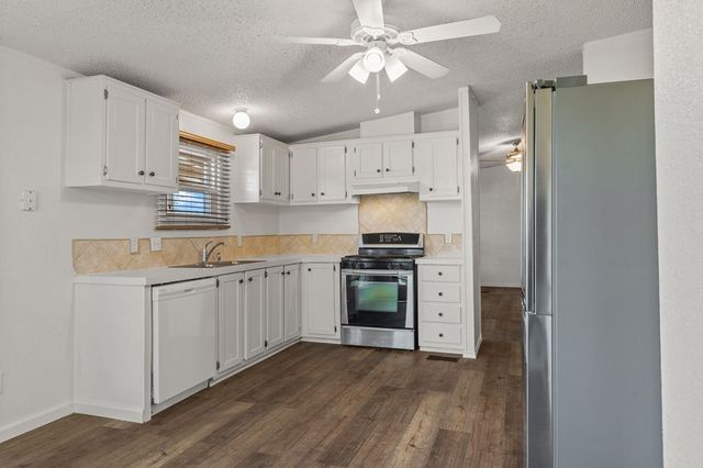 4120 E Marigold St, Gardendale, TX 79758