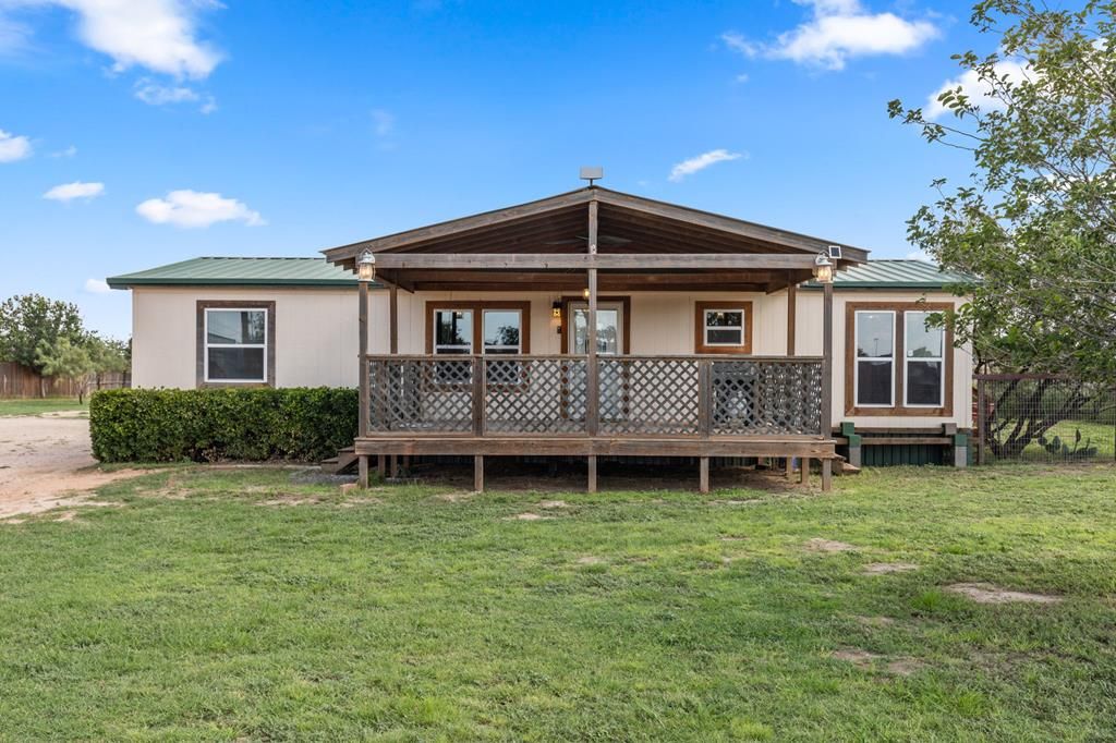 4120 E Marigold St, Gardendale, TX 79758