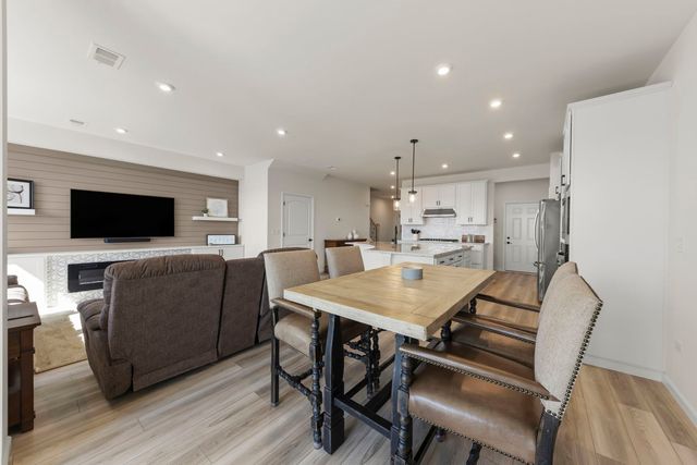 2267 Ryegrass Lane, Bolingbrook, IL 60490