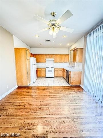 3322 Lark Bunting Street, Las Vegas, NV 89117