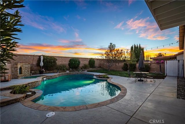 4048 J-9, Lancaster, CA 93536